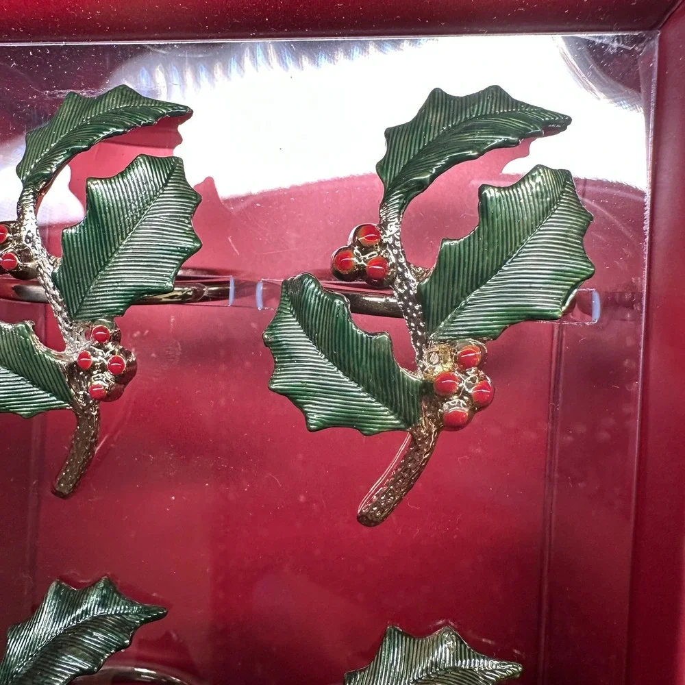 Lenox Holiday Holly and Berry Napkin Rings Gold Tone Enameled Set of 8 7156